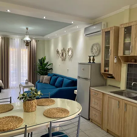Olivia - Christine's House 아피토스