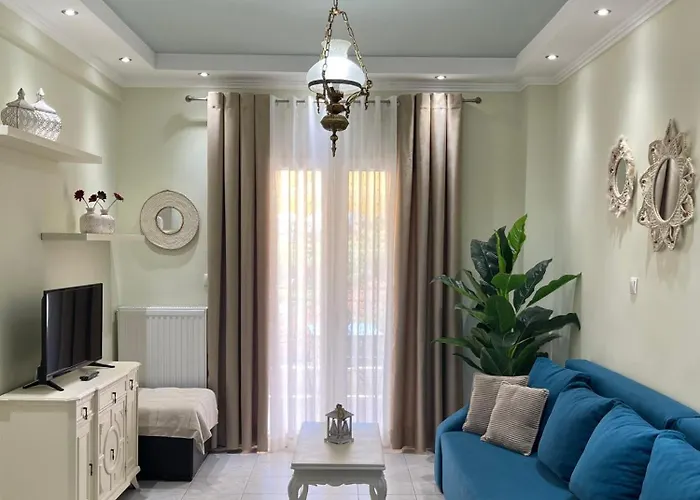 Olivia - Christine's House أفيتوس