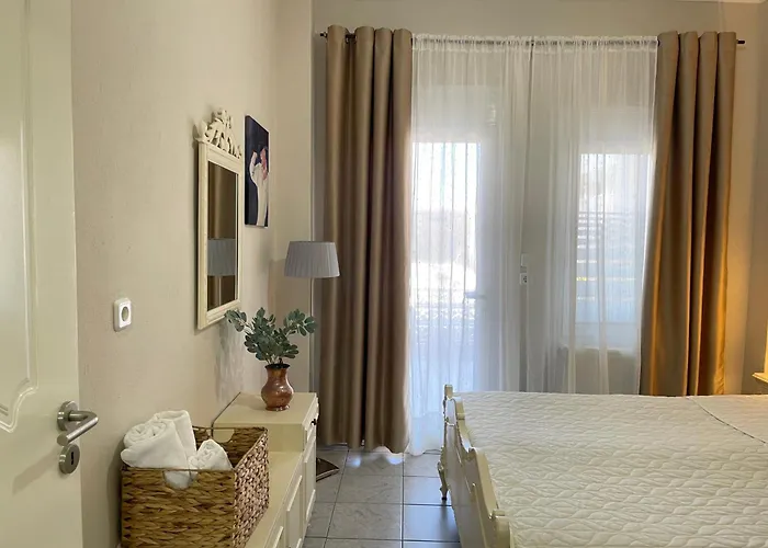 Olivia - Christine's House * أفيتوس